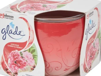 Discount Glade Geurkaars Luscious Cherry & Peony Rood