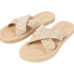 slippers-GvPQCwwD-0.webp