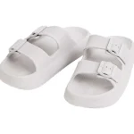 slippers-iDyKtrmy-0.webp